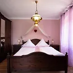Schlosshotel Harburg 호텔 3*