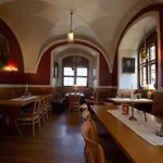 Schlosshotel Harburg 3*