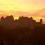 Schlosshotel Harburg 호텔 3*