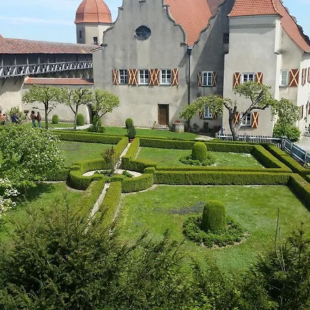 فندق Schlosshotel Harburg 3*