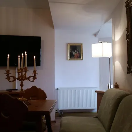 Schlosshotel Harburg 3*
