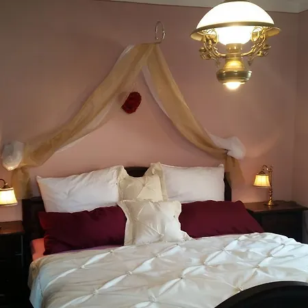 Schlosshotel Harburg 3*