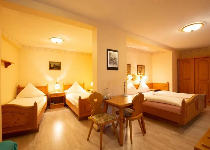 Отель Schlosshotel Harburg