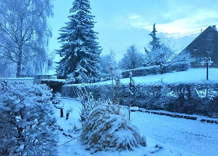 Schlosshotel Harburg Отель