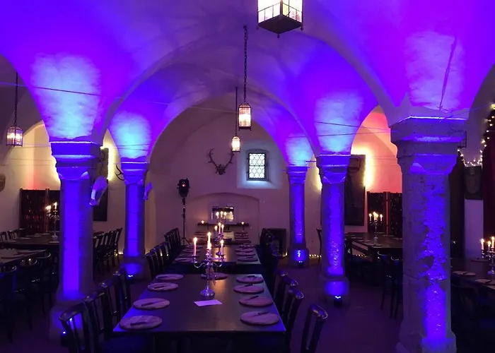 Schlosshotel Harburg Отель Харбург