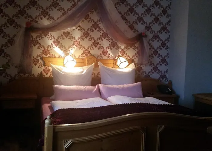 Schlosshotel Harburg 3*