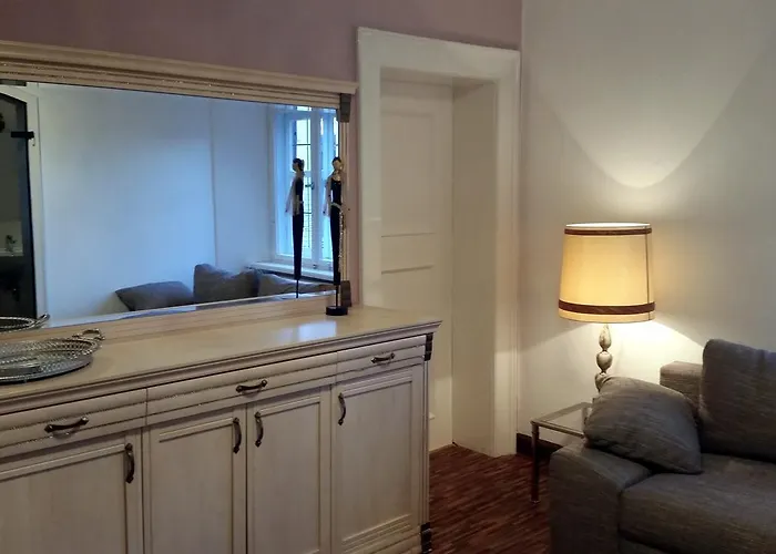 Отель Schlosshotel Harburg Харбург